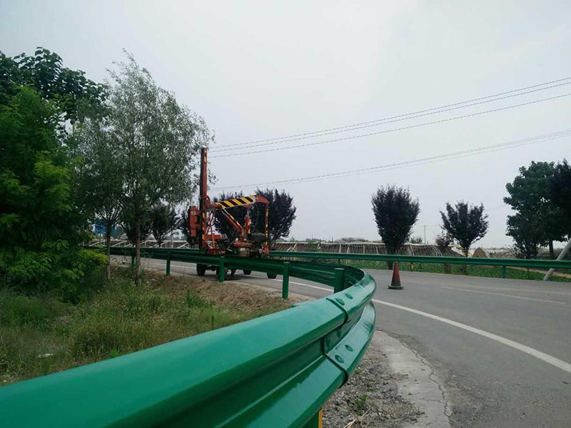 �����o(h��)�ڰ�DƬ